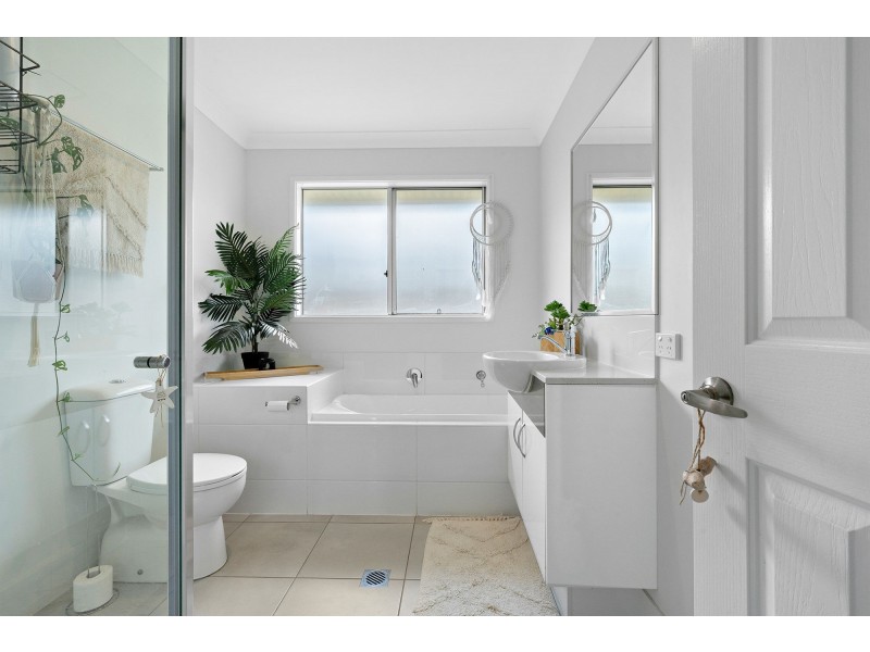 10 Coutts Drive, Burpengary QLD 4505