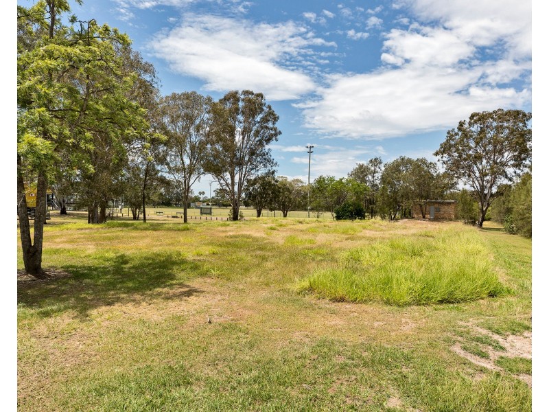 31 McGahey Street, Rothwell QLD 4022
