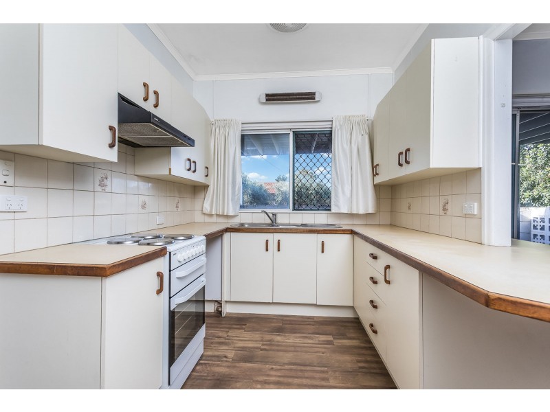 41 Queen Street, Scarborough QLD 4020