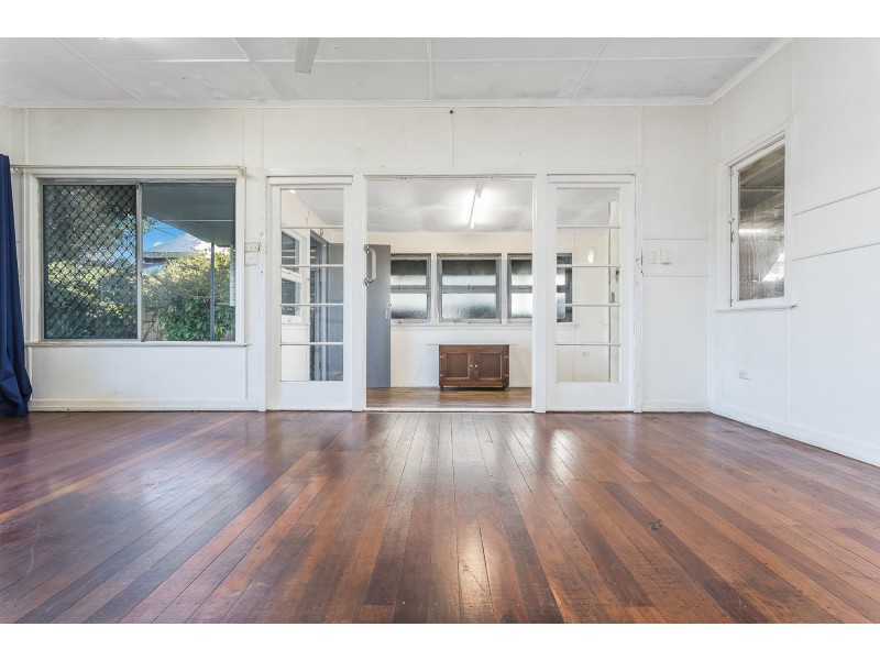 41 Queen Street, Scarborough QLD 4020