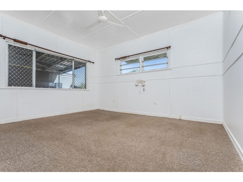 41 Queen Street, Scarborough QLD 4020