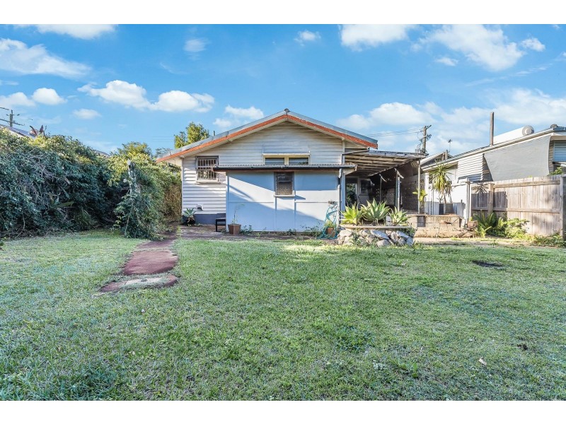 41 Queen Street, Scarborough QLD 4020