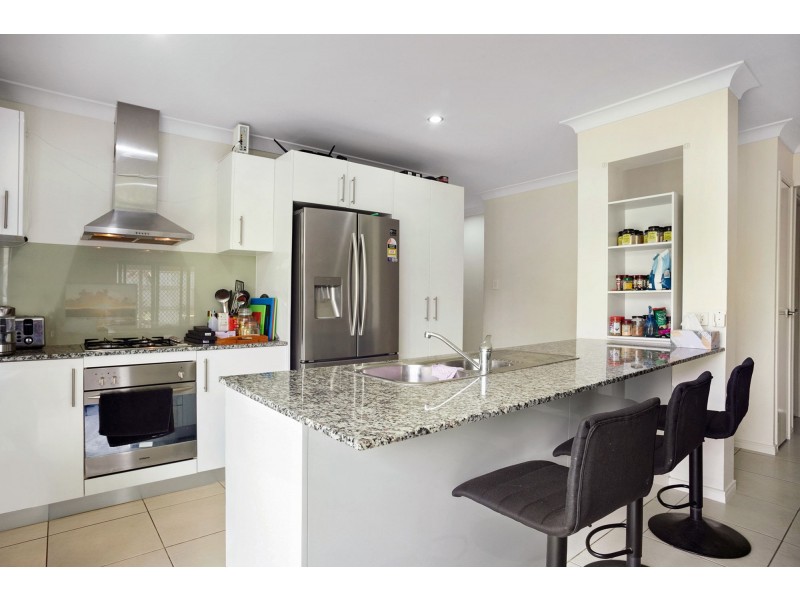 13 Thistle Street, Upper Caboolture QLD 4510