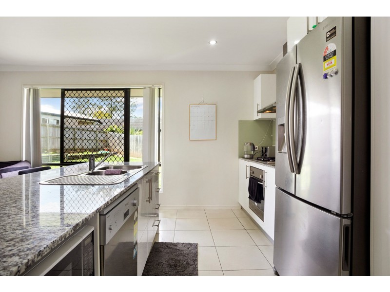 13 Thistle Street, Upper Caboolture QLD 4510