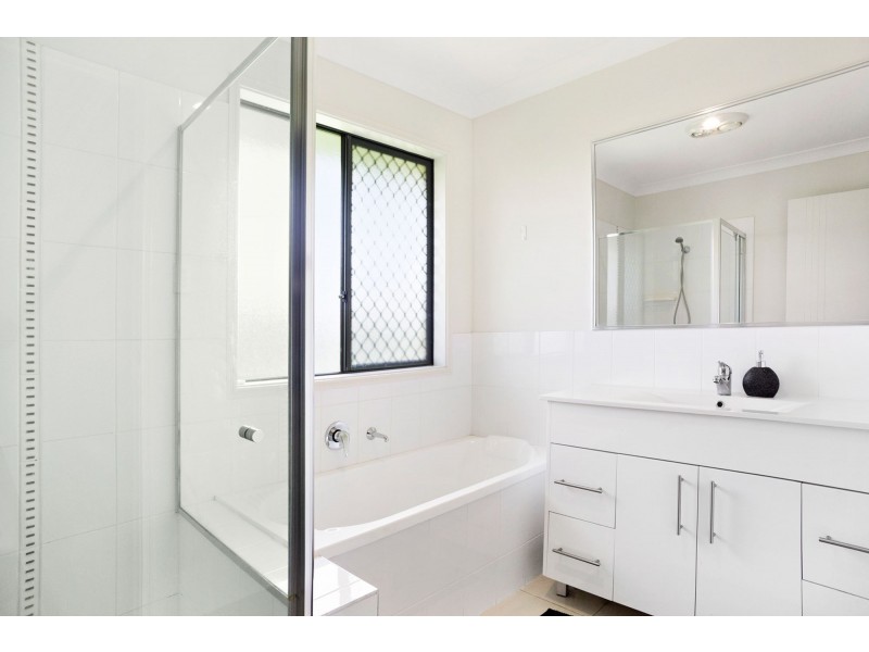13 Thistle Street, Upper Caboolture QLD 4510