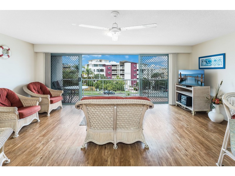 4/18 Mahia Terrace, Kings Beach QLD 4551