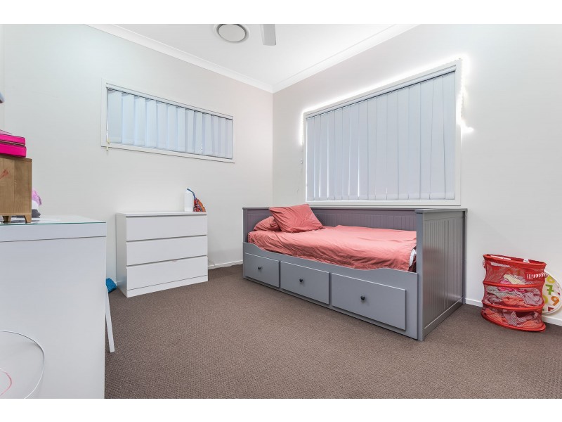 28 Augusta Parade, North Lakes QLD 4509