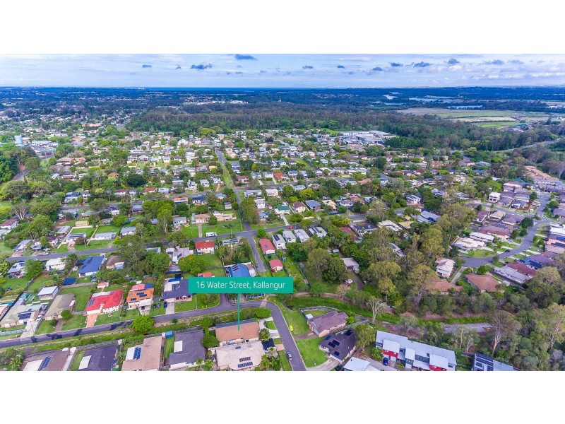16 Water Street, Kallangur QLD 4503