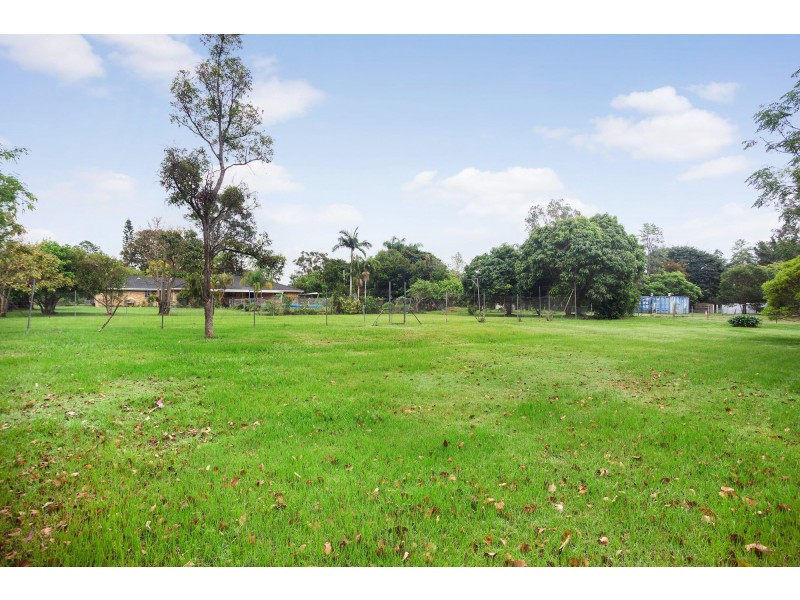 10 Devine Court, Morayfield QLD 4506