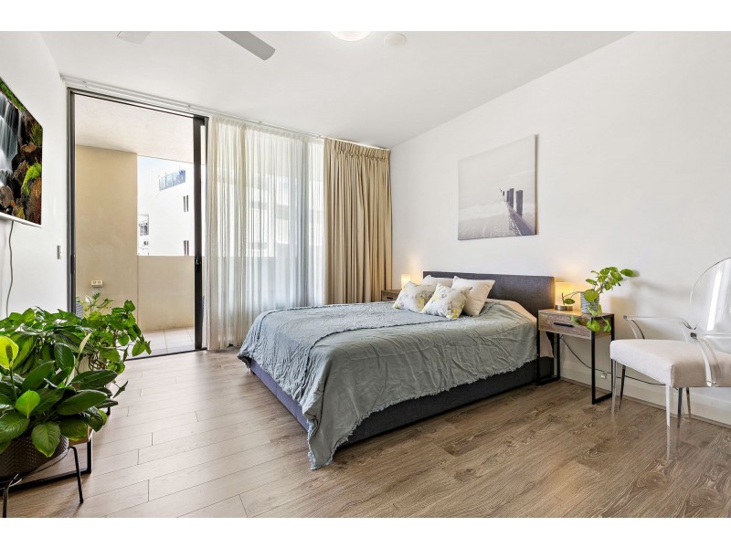 402/99 Marine Parade, Redcliffe QLD 4020