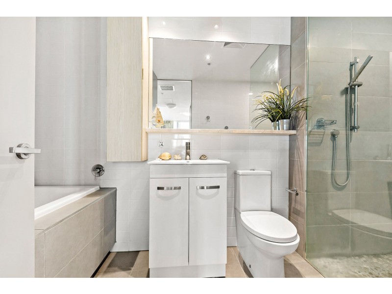 402/99 Marine Parade, Redcliffe QLD 4020