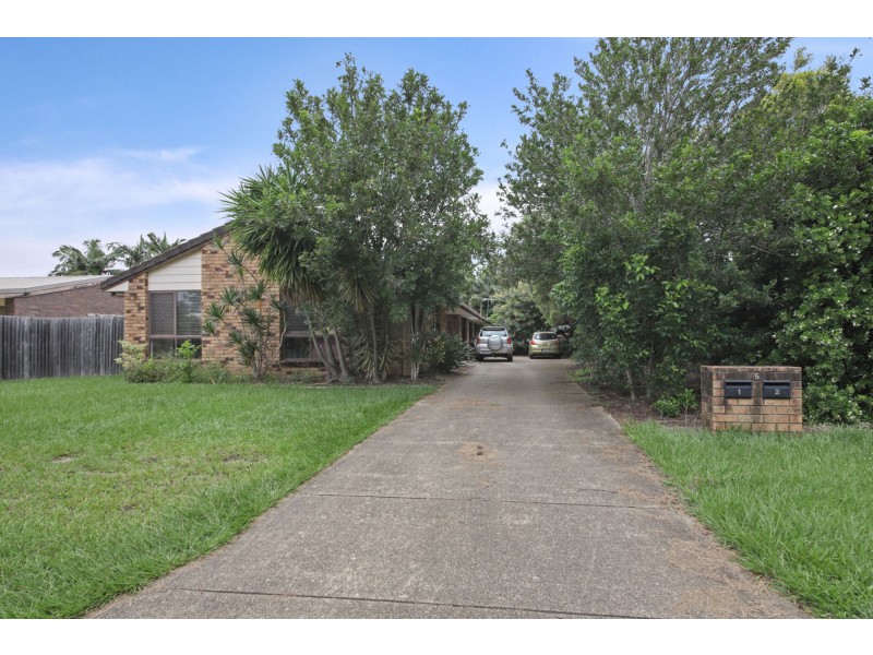 1&2/5 Dowling Court, Caboolture QLD 4510