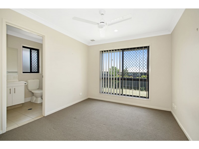 22 Severn Crescent, North Lakes QLD 4509