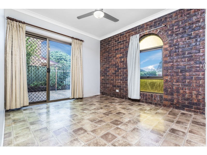 8 Tuffley Court, Kallangur QLD 4503