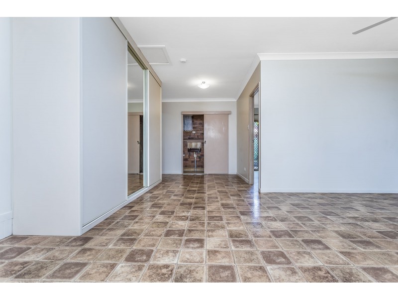 8 Tuffley Court, Kallangur QLD 4503