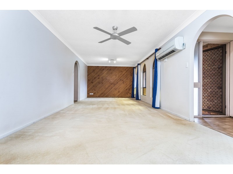 8 Tuffley Court, Kallangur QLD 4503