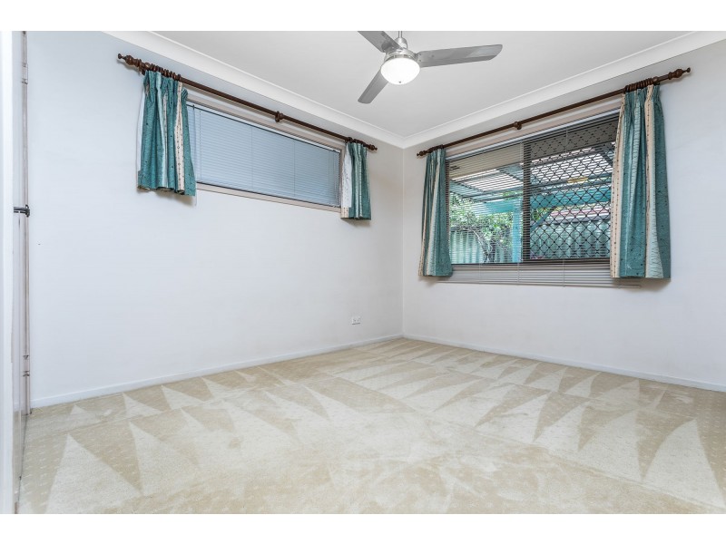 8 Tuffley Court, Kallangur QLD 4503