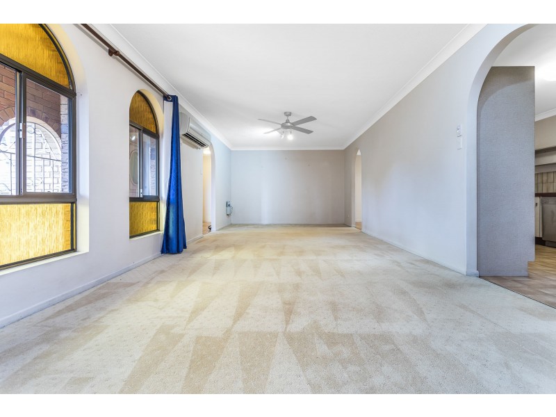 8 Tuffley Court, Kallangur QLD 4503