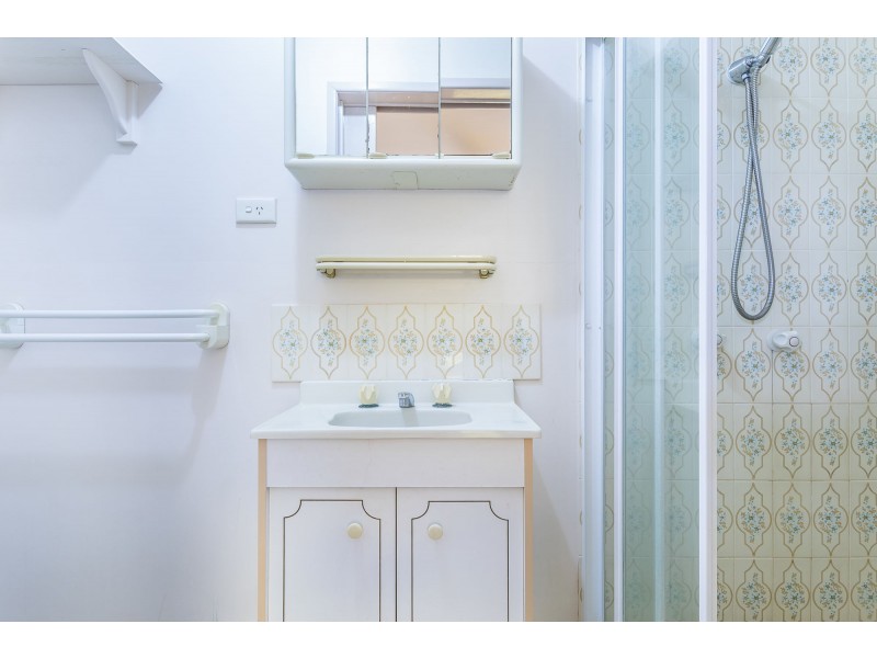 8 Tuffley Court, Kallangur QLD 4503