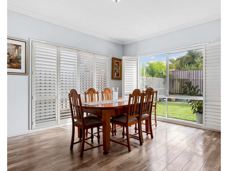 92 Nicklaus Parade, North Lakes QLD 4509