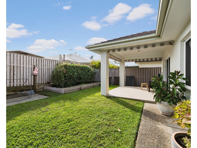 92 Nicklaus Parade, North Lakes QLD 4509