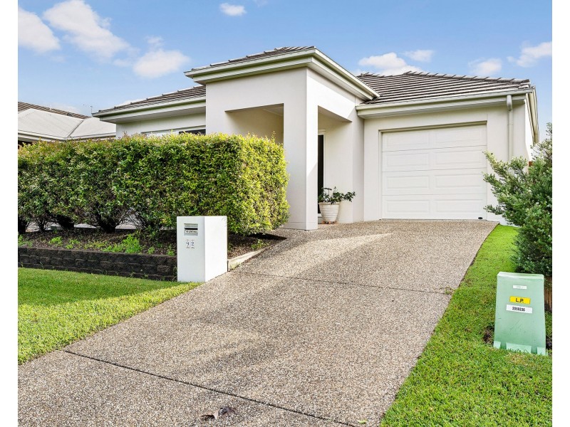 92 Nicklaus Parade, North Lakes QLD 4509