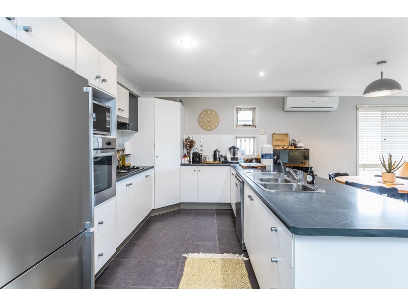 12 Park Grove Court, Kallangur QLD 4503