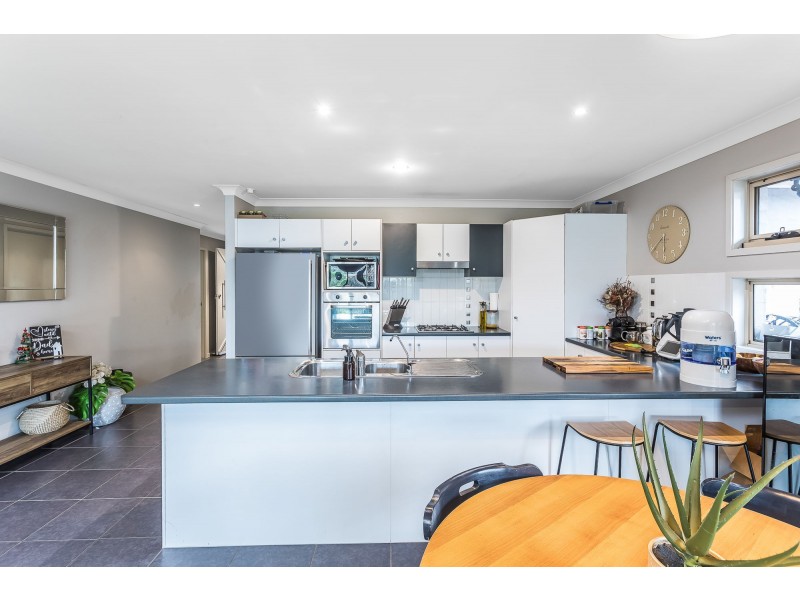 12 Park Grove Court, Kallangur QLD 4503