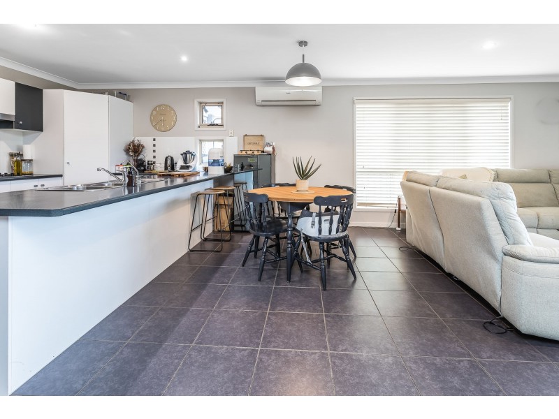 12 Park Grove Court, Kallangur QLD 4503