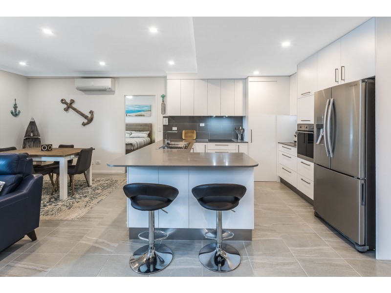 10/12 Louis Street, Redcliffe QLD 4020