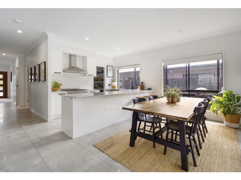 14 Hinton Crescent, Mango Hill QLD 4509