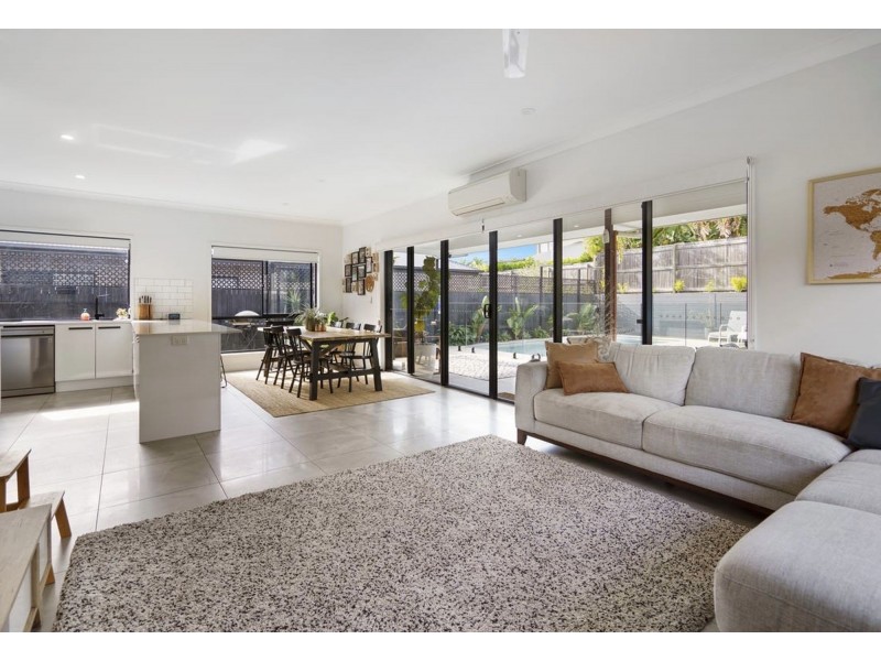 14 Hinton Crescent, Mango Hill QLD 4509