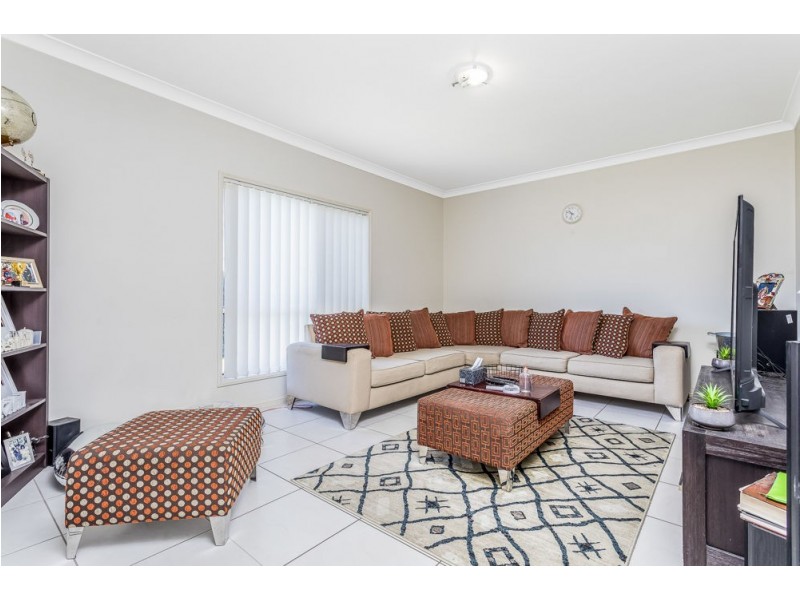 16 Millettia Close, North Lakes QLD 4509