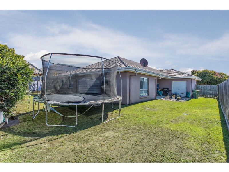 16 Millettia Close, North Lakes QLD 4509