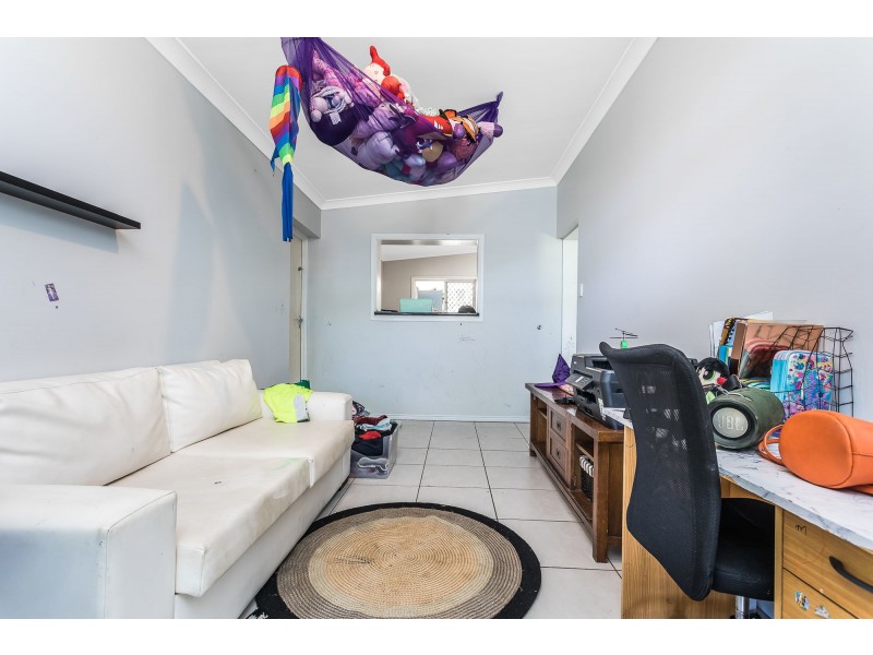 25 Marigold Street, Margate QLD 4019