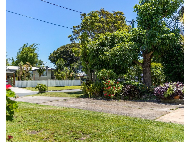 5 Freeman Street, Redcliffe QLD 4020