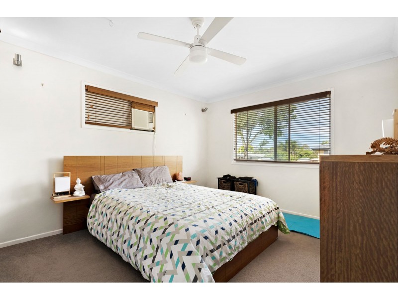 1 Pope Avenue, Strathpine QLD 4500