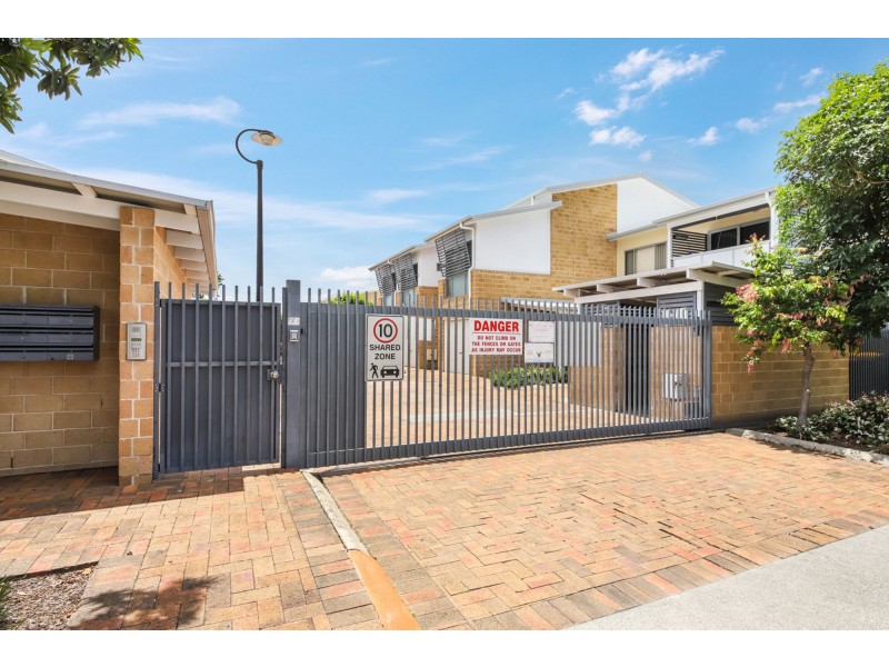 3/1-5 Anthony Street, Kingston QLD 4114