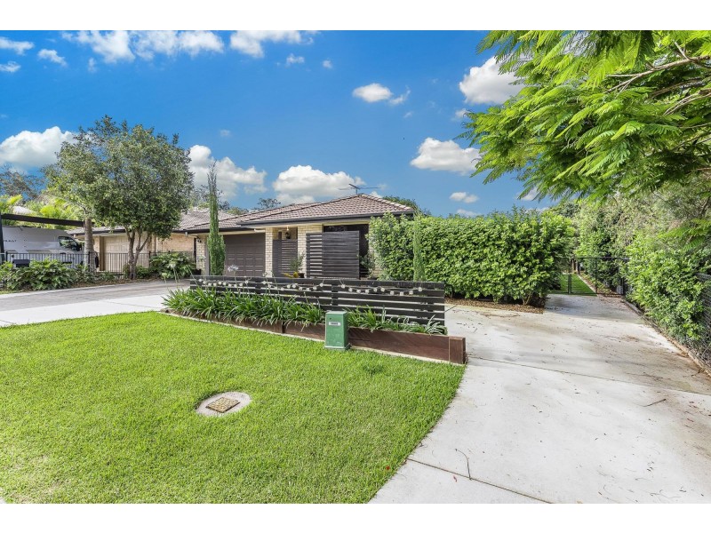 16 Water Street, Kallangur QLD 4503