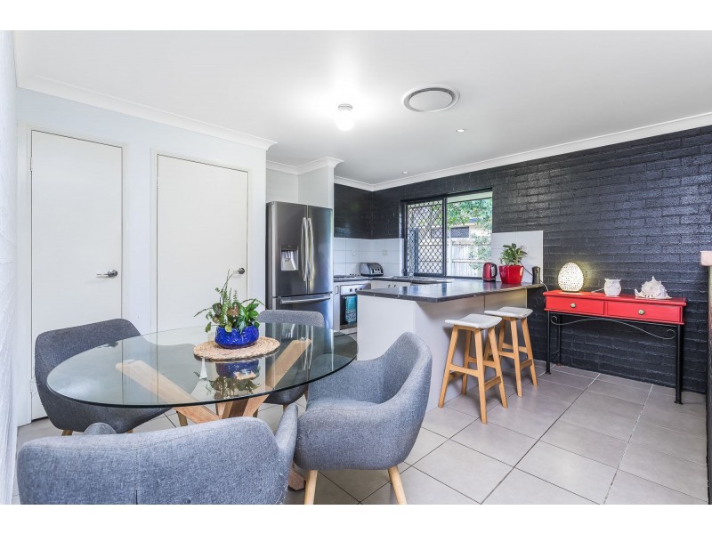 16 Water Street, Kallangur QLD 4503