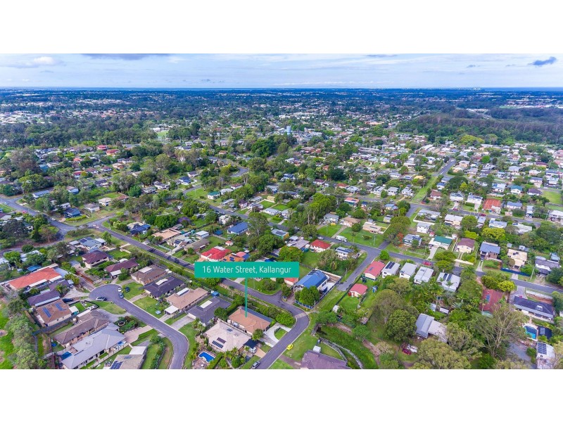 16 Water Street, Kallangur QLD 4503