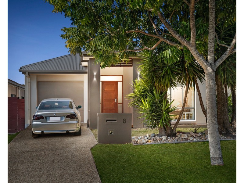 8 Glider Street, North Lakes QLD 4509