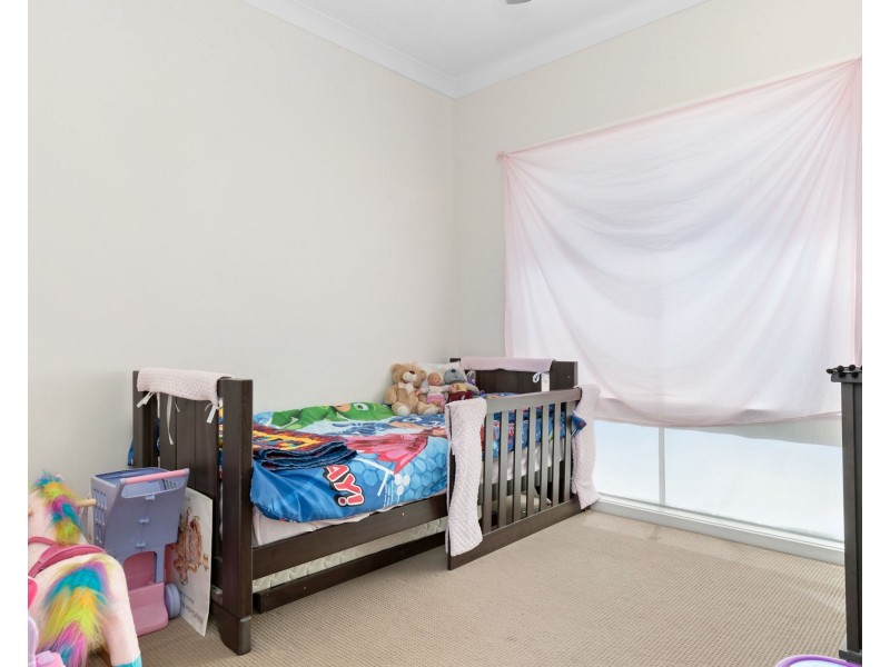 8 Glider Street, North Lakes QLD 4509