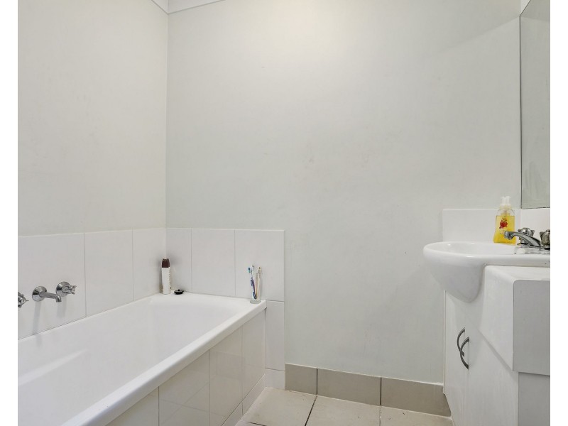 8/48-54 Fleet Drive, Kippa-ring QLD 4021