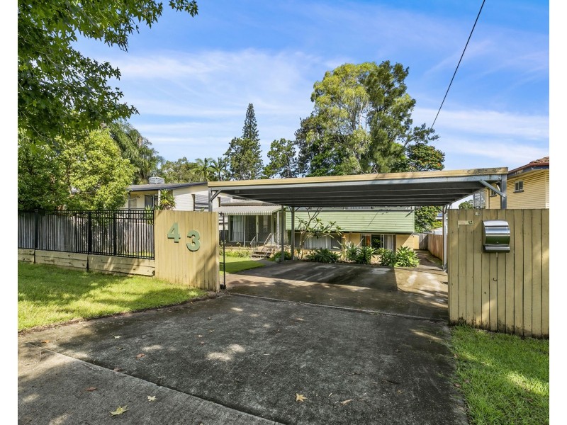 43 Hedge Street, Strathpine QLD 4500