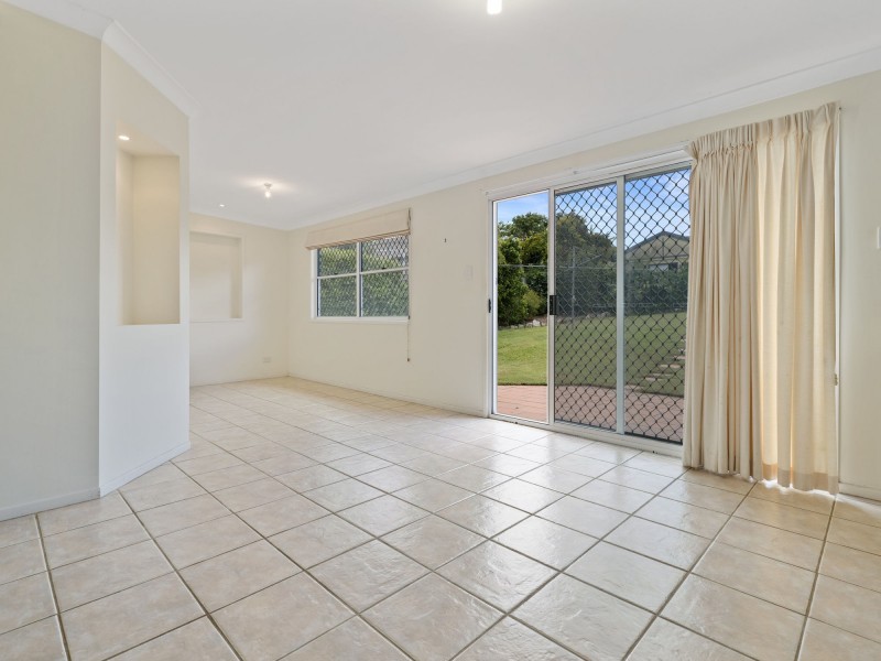 2 Brennan Road, Scarborough QLD 4020