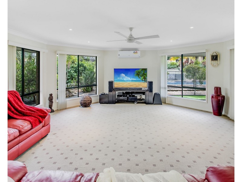 18 Water Street, Kallangur QLD 4503