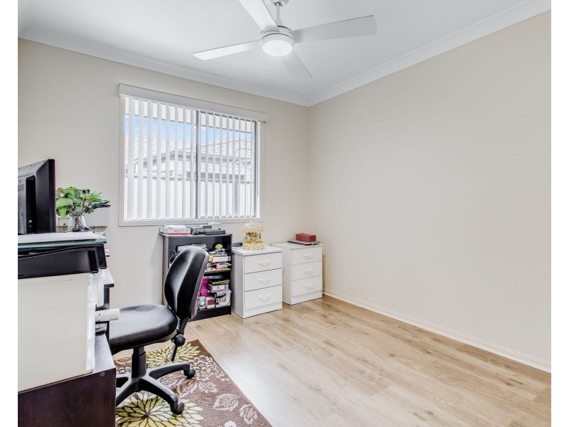 18 Water Street, Kallangur QLD 4503