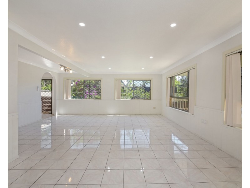 106 Ridley Road, Bridgeman Downs QLD 4035