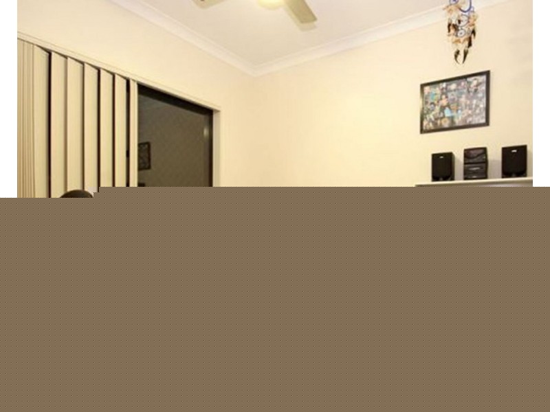 8 Rawlins Crescent, North Lakes QLD 4509